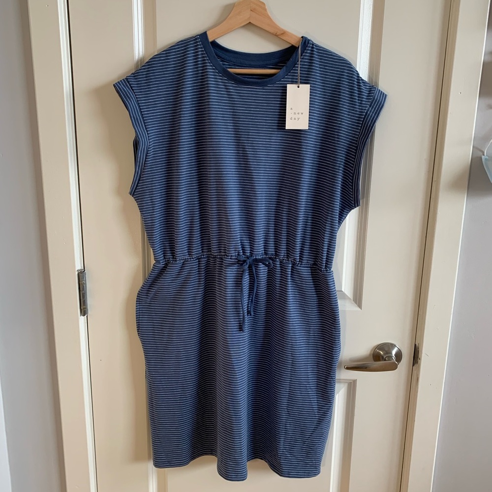 Striped t-shirt dress, never worn!